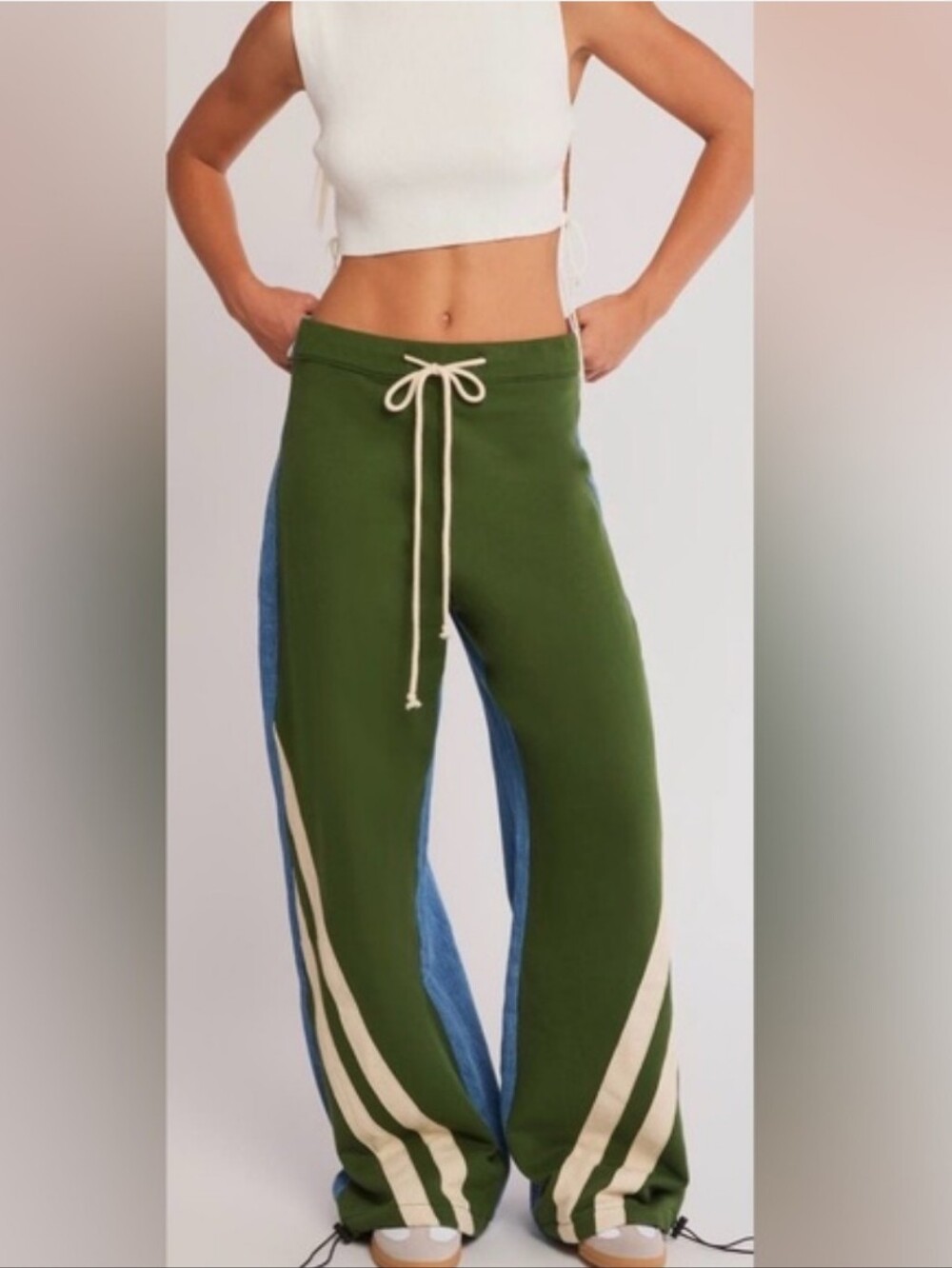 Austin Landing - Green High Baggy Mixed Media Jeans Size: 1 - Picture 2 of 10
